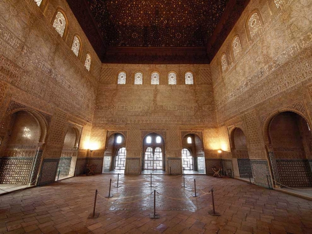  All'interno dell'Alhambra 