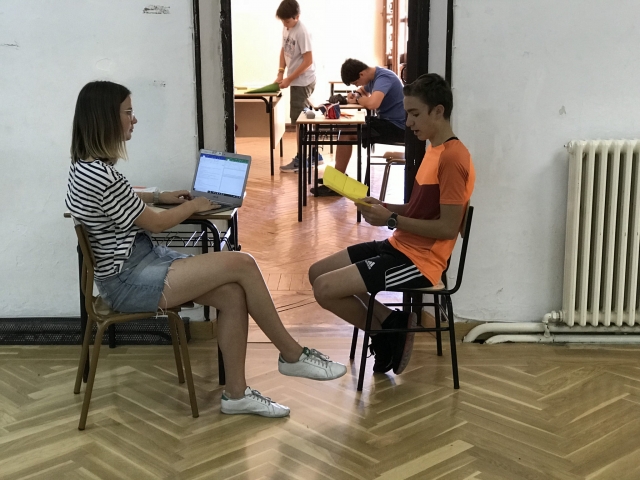  练习英语对话 