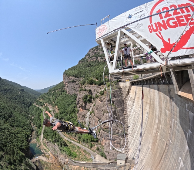 Avis de Andrea concernant Saut à l'élastique et vidéo Llosa del Cavall 122 mètres