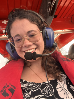 res_o-67915-vuelo-en-avioneta_de_manuela-torvisco-del-cosso_17920547973012.jpeg