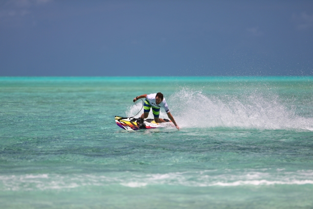 Jet surf acrobatics 