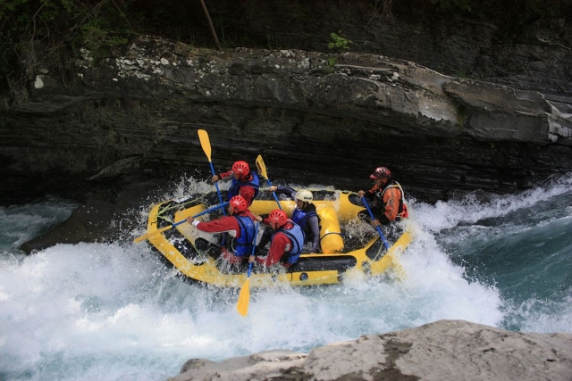  Rafting in the Aragonese Pyrenees 