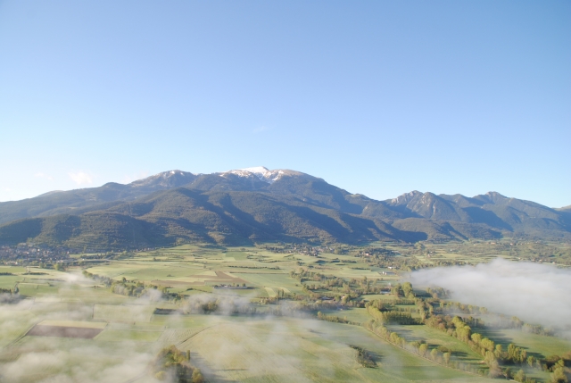  Cerdanya 山脉 