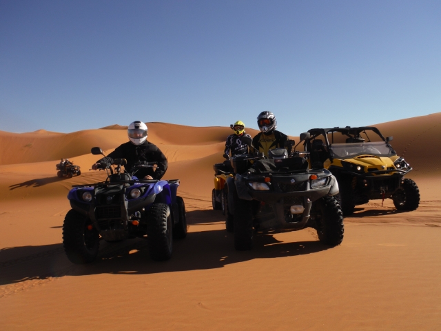 Tierras desérticas en buggy