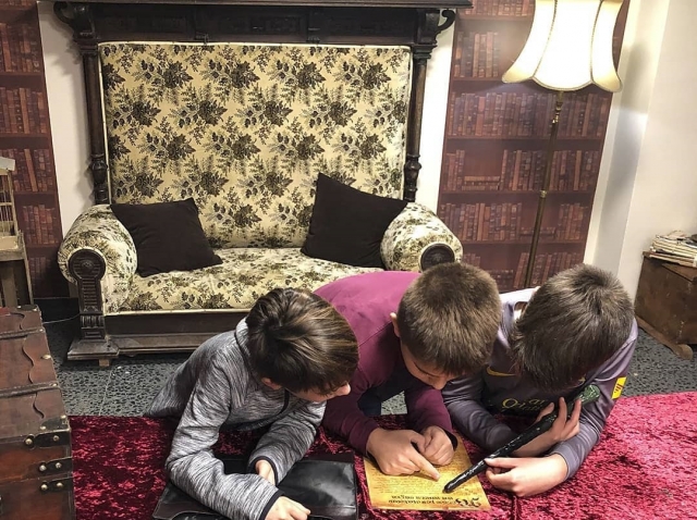 Descifrando los mensajes para dar con la clave