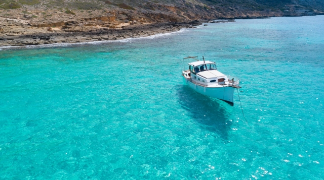 Navegando por las calas de Mallorca