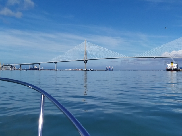  Segeln durch die Bucht von Cádiz 