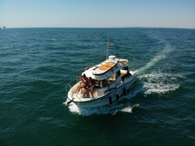  Unser Boot auf hoher See 