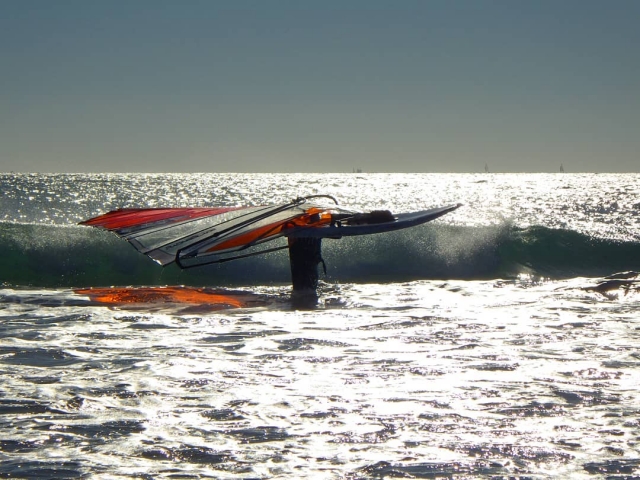 Windsurf al atardecer