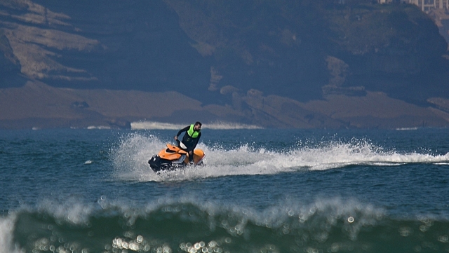  Accelerazione nel Mar Cantabrico con la moto d'acqua 