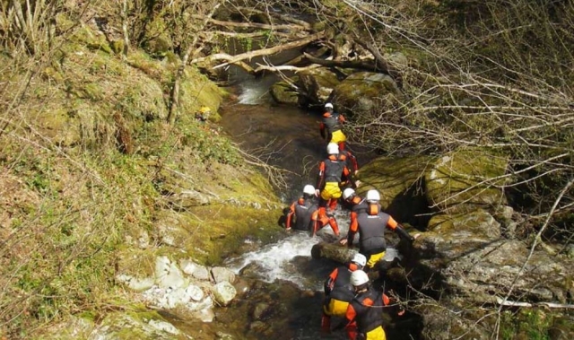  Canyoning en groupe 