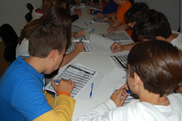 Aprendiendo gramática en el campamento