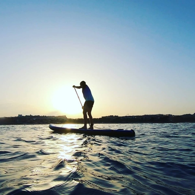  在塔拉戈纳划船 