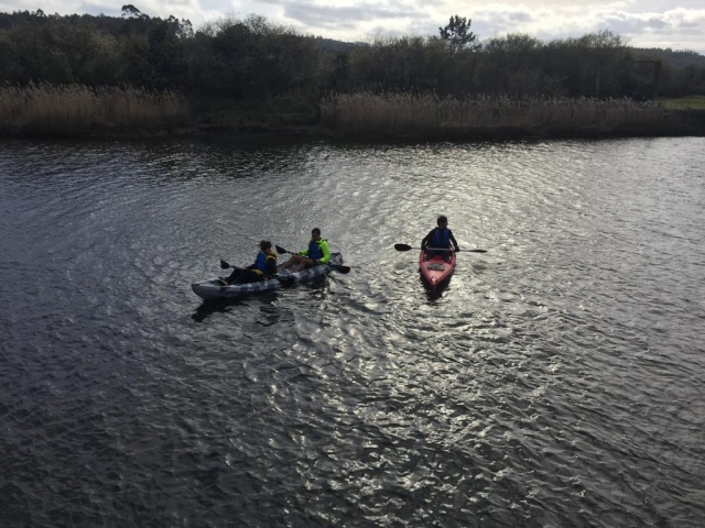  Two-seater and individual kayaks 