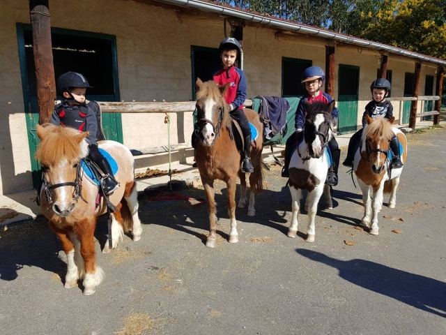I più piccoli a cavallo ad Arteixo 