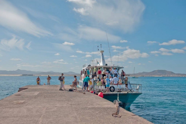 Embarcando desde el muelle