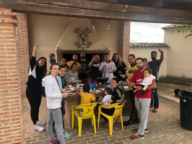 Reunión de amigos en la finca