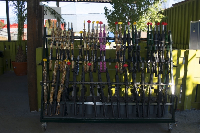  Paintball weapons 