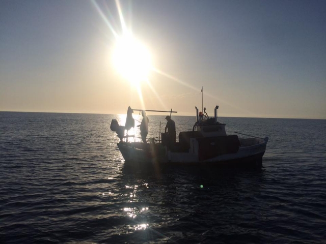 e-19753619-paseo-en-barco-al-atardecer15695811087304.jpg