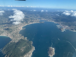 res_o-67678-vuelo-en-avioneta_de_iria-cabado-mendez_17891070397958.jpeg