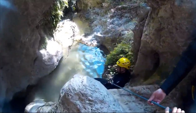  Descer o slide da ravina