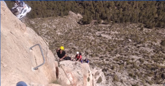  Subir a via ferrata em Múrcia 