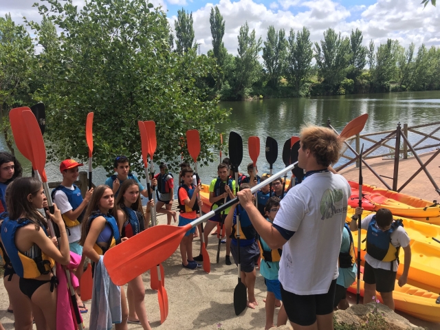  Itinerario guidato in kayak lungo la riva sinistra dell'Ebro 