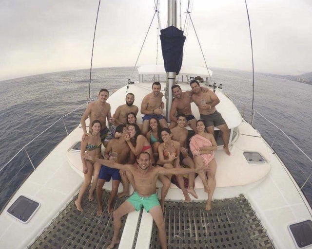 Salida con amigos en barco
