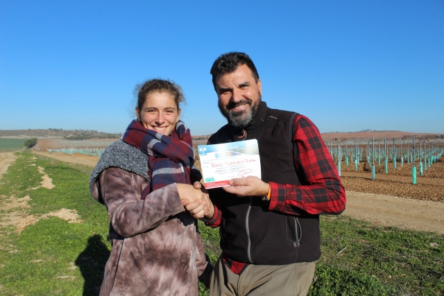 Entrega del diploma de vuelo en globo