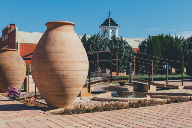 Zonas exteriores de la bodega