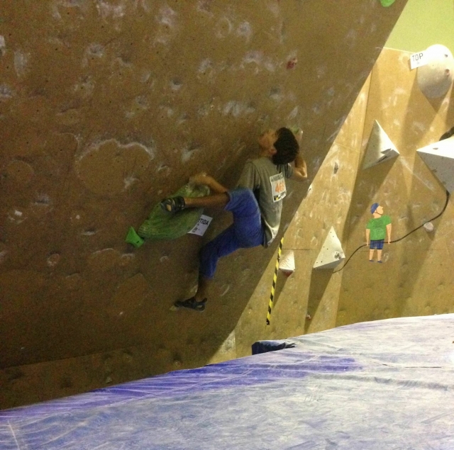  Arrampicata su parete inclinata 
