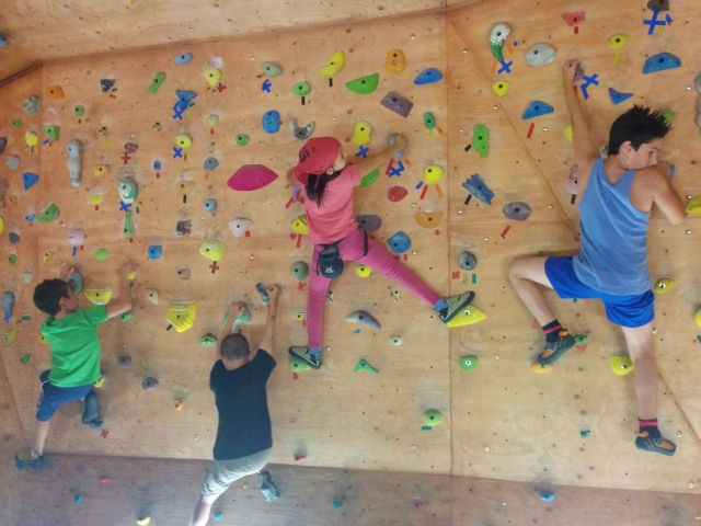  Acquisire abilità con le pareti di arrampicata 