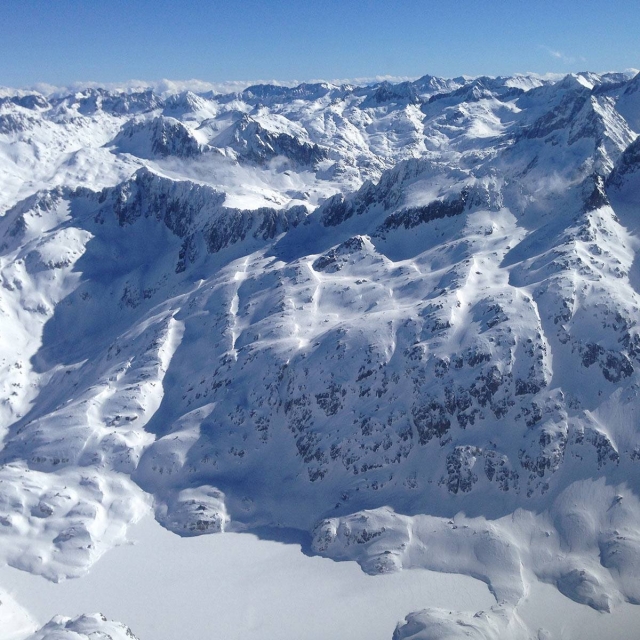 Los mejores parajes nevados para una ruta con raquetas de nieve