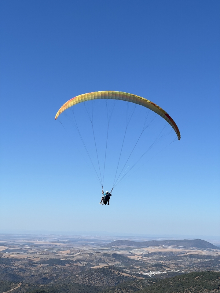 res_o-65736-parapente_de_genevieve-delhasse_img-8124_17576311826497.jpeg res_o-65736-parapente_de_genevieve-delhasse_img-8124_17576311826497.jpeg