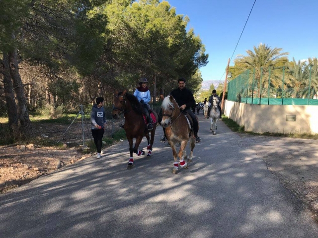  Excursão a cavalo por Sierra Helada 