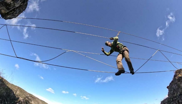  Waving from the monkey bridge 