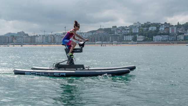 Waterbike en bahía de Alcúdia
