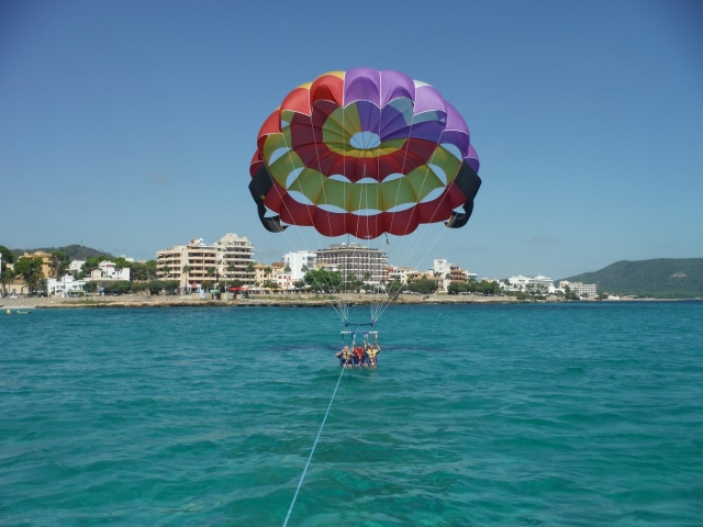  Parasailing voando em Maiorca 