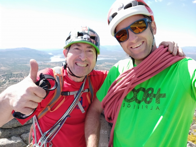 Jornada de escalada en la sierra madrileña