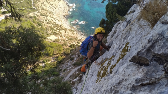 Disfrutando de la jornada de escalada
