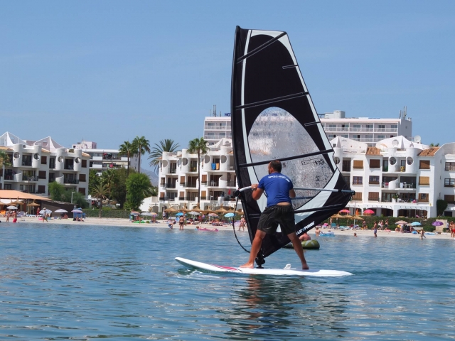 Monitor de windsurf en Alcudia