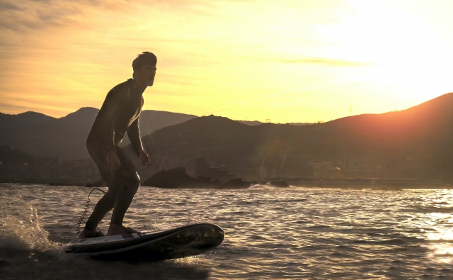 Esurfboard al atardecer