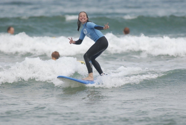 Surfeando la ola con soltura