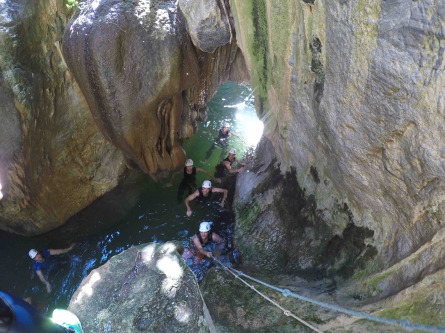 Descendiendo el cañón con amigos