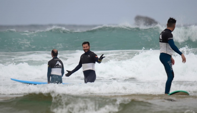  Cours de surf pour tous niveaux 