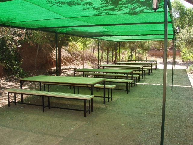  户外用餐区 