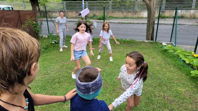 Los peques jugando
