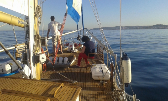  Admiring the coast from the sailboat 