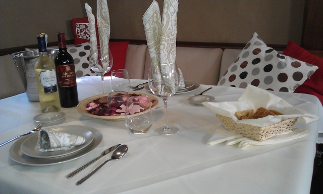  Everything prepared for a dinner on board 