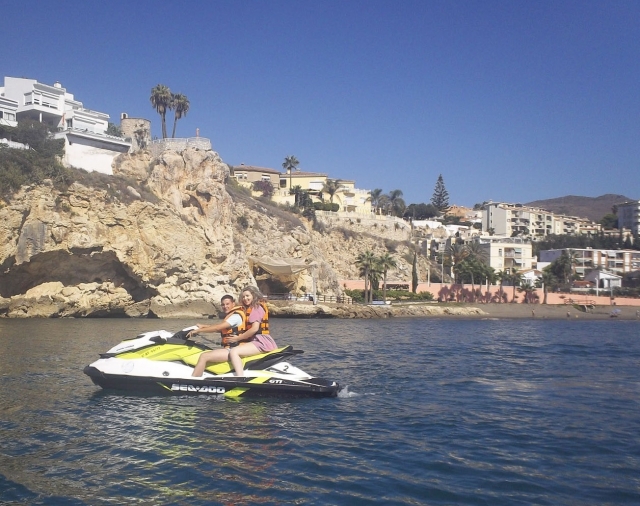 Descubriendo el Rincón de la Victoria con la jet ski